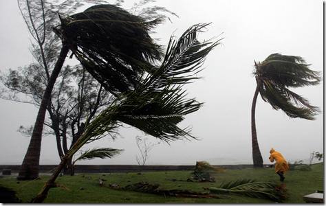 2108_wld_hurricane_wideweb__470x296,0[1]