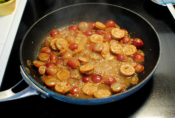 SausageGrapeandPastaSkillet_12