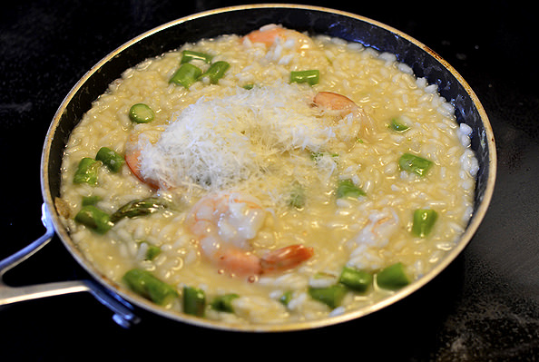 Simple Shrimp and Asparagus Risotto via Iowa Girl Eats