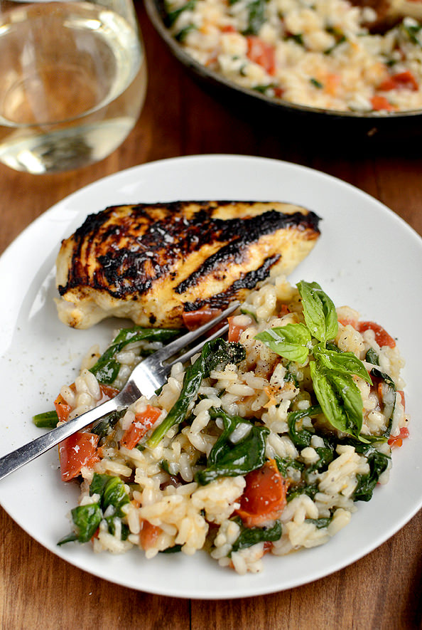 Tomato-Basil & Spinach Risotto | iowagirleats.com
