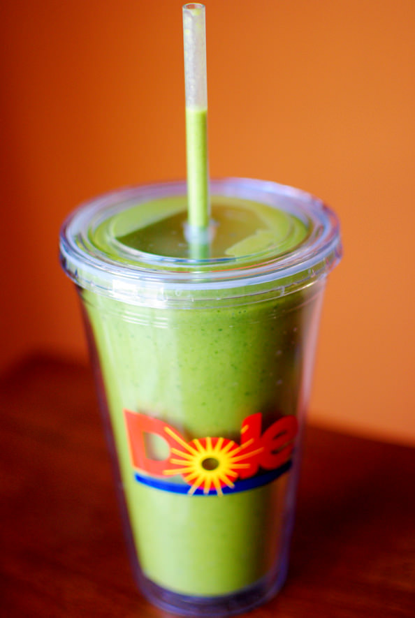 The Ninja Ultima Blender {Review} + Green Monster Smoothie and Sweet Red  Pepper Spread Recipes