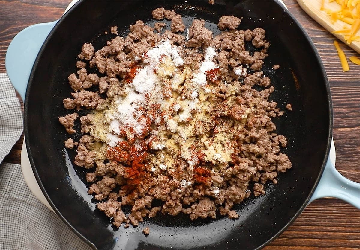 DSC_0449 ground beef with seasoings in a skillet