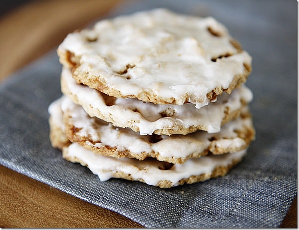 frosted-oatmeal-cookie