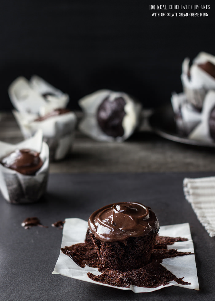 100-Calorie-Chocolate-Cupcakes-with-Chocolate-Cream-Cheese-Icing-title_mini
