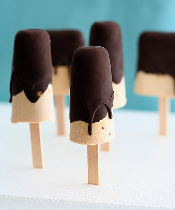 Chocolate-Covered-Peanut-Butter-Popsicles-3_mini