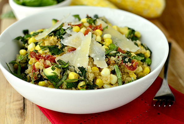 Easy Summer Quinoa using Farmers Market finds! | iowagirleats.com