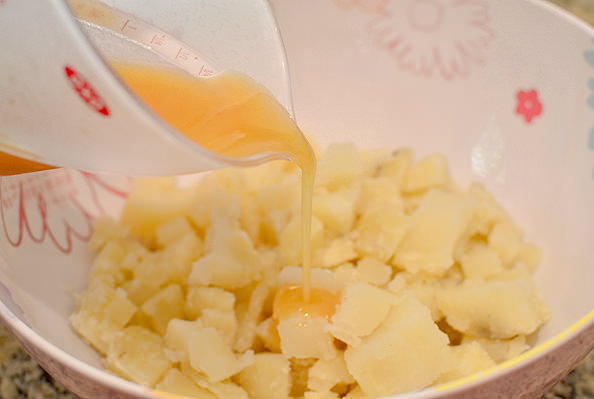 Moms Classic Potato Salad Recipe | iowagirleats.com