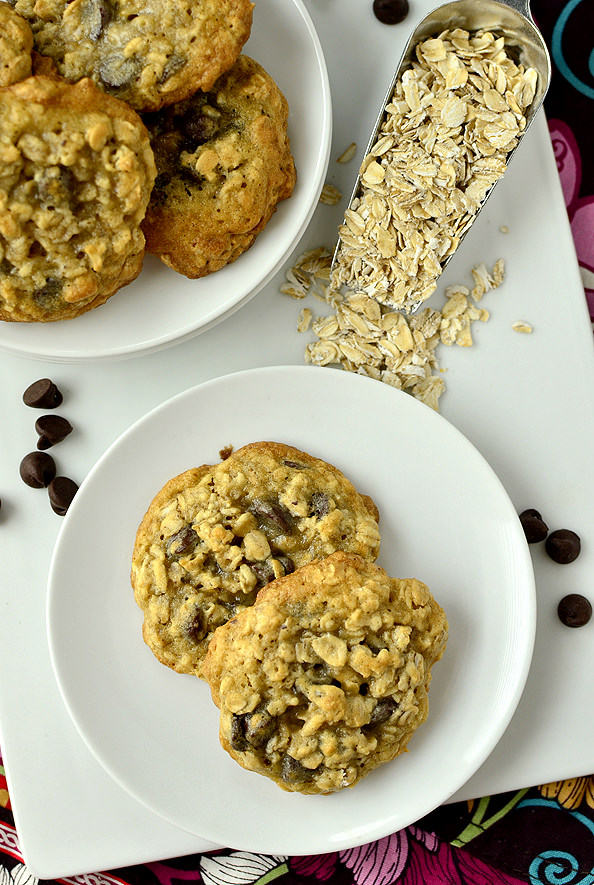 Oatmeal Chocolate Chip Cookies | iowagirleats.com