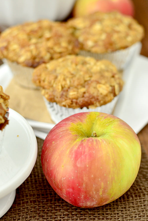 Apple Crisp Muffins | iowagirleats.com