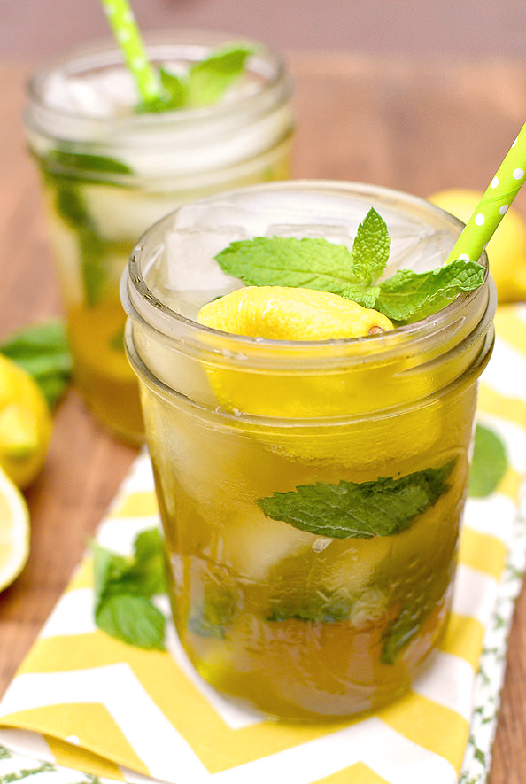 Sweet Tea Vodka Lemonade Mojitos | iowagirleats.com