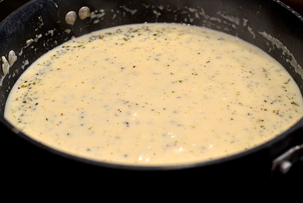 Creamy-Cheesy-Chicken-and-Garlic-Quinoa-Bake-iowagirleats-09_mini