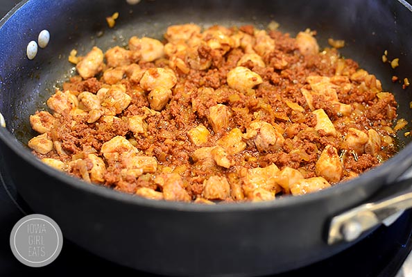 Easy Chicken, Chorizo and Shrimp Paella #glutenfree | iowagirleats.com