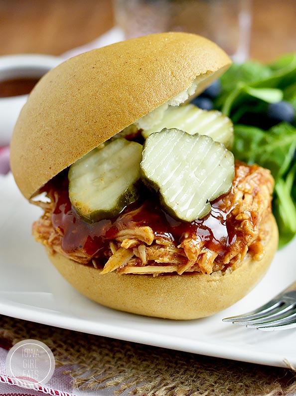 Slow cooker bbq shredded chicken sandwich with pickles