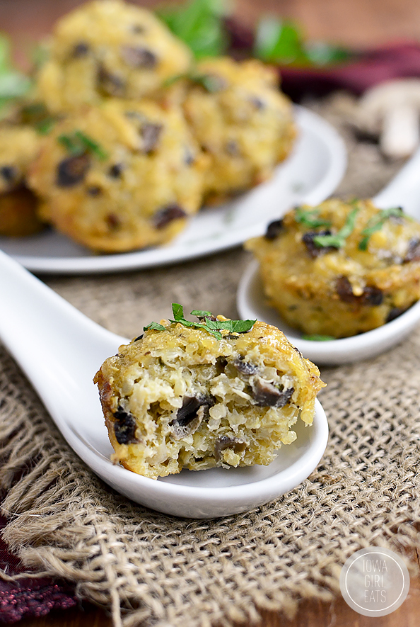 Mini Mushroom and Swiss Quinoa Cups are meatless, gluten-free bites with big, sophisticated flavor. Enjoy for breakfast or a light meal, or as an easy snack! #glutenfree | iowagirleats.com
