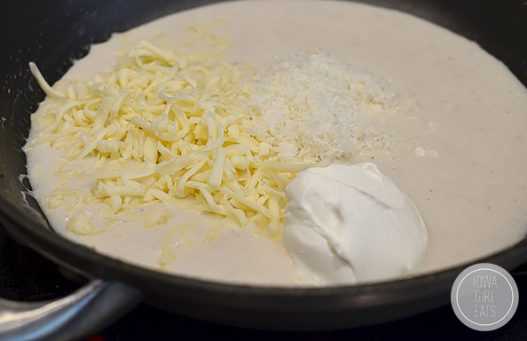 Creamy-French-Onion-Mushroom-Rice-Casserole-iowagirleats-09