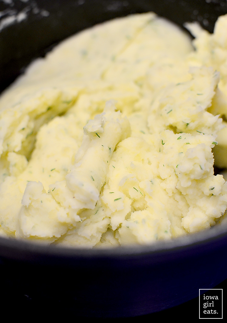 Sour-Cream-and-Dill-Mashed-Potatoes-iowagirleats-07