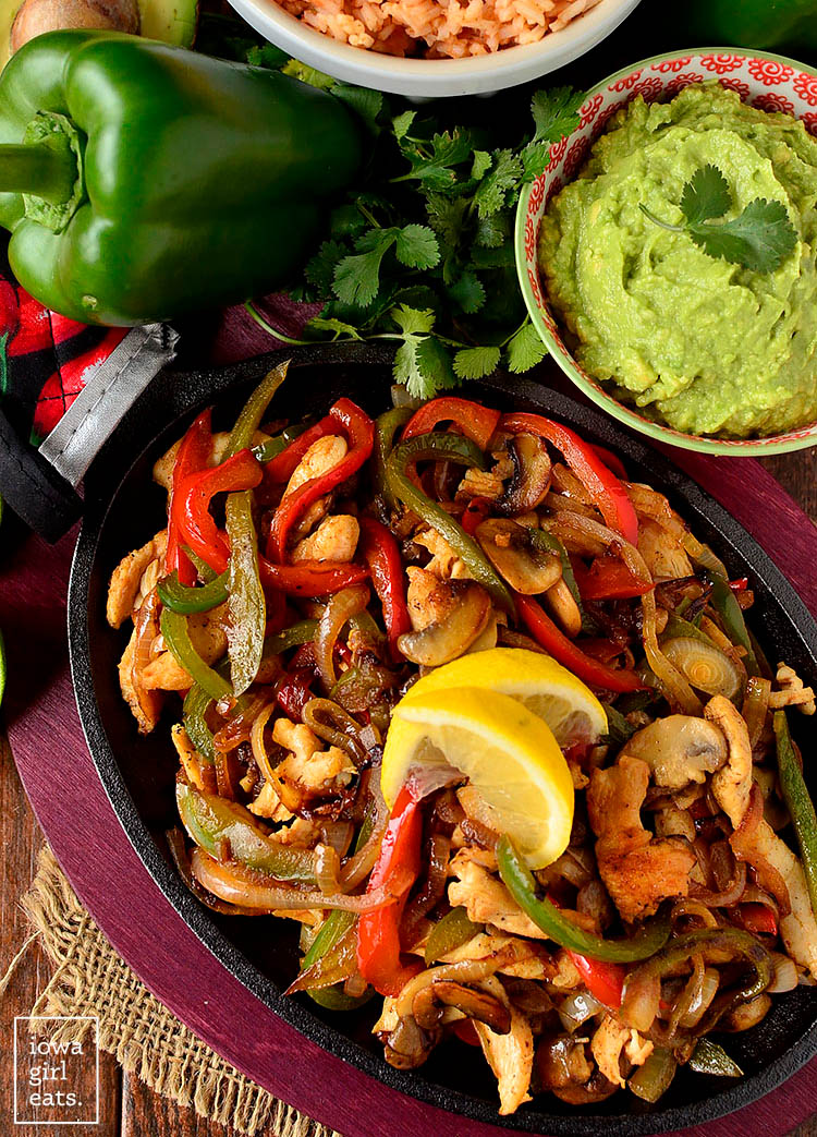 the best chicken fajitas with guacamole and rice
