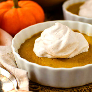 crustless pumpkin pie with whipped topping