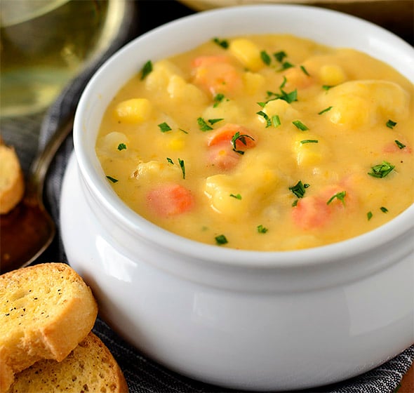 Cheesy Cauliflower Soup